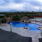 Coronación de piedra y tematizacion en piscina "in situ"